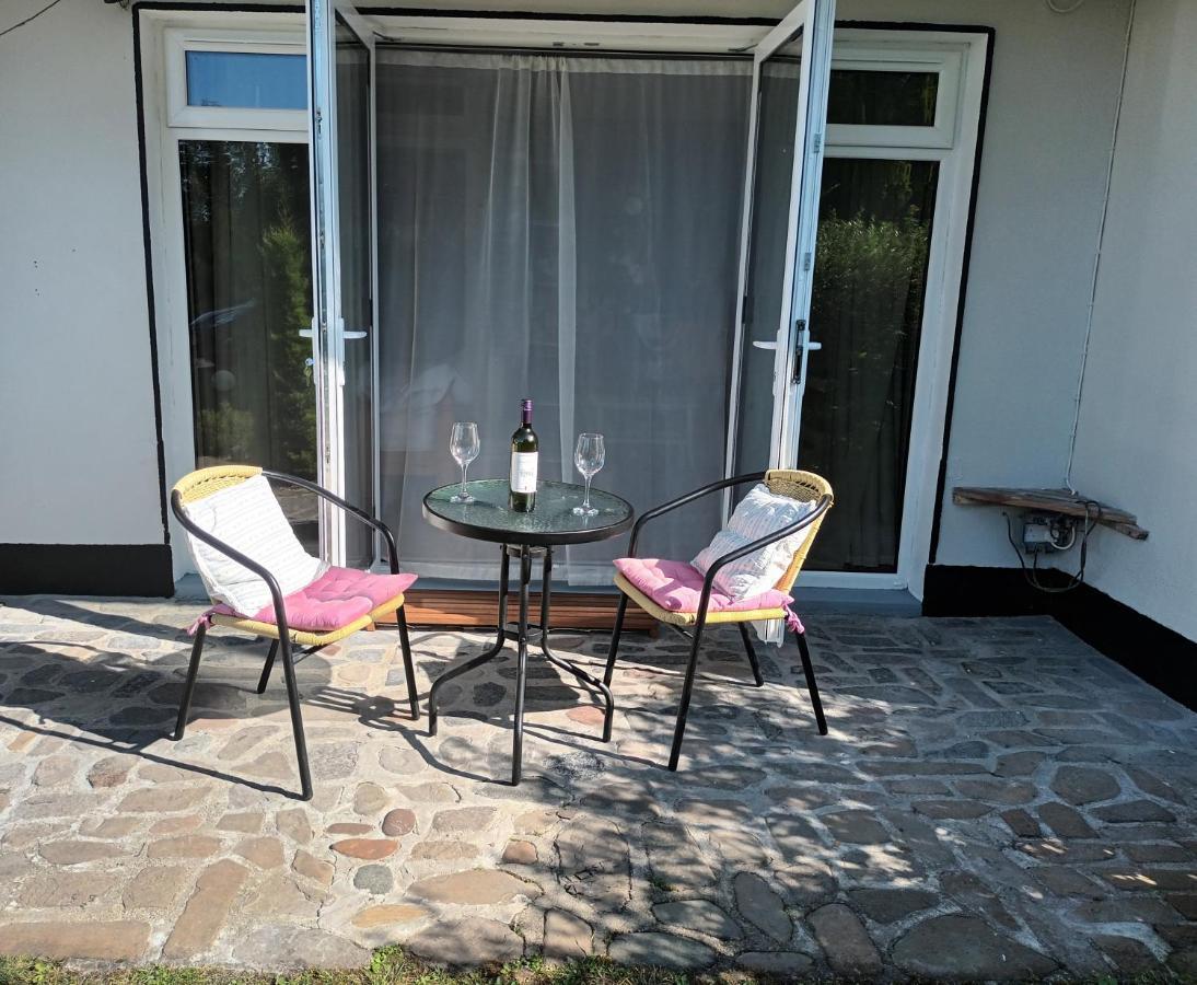 Kate'S Place Bedroom Ensuite Close To Donegal Town Exterior foto